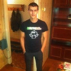 Пара ищет девушку би в е